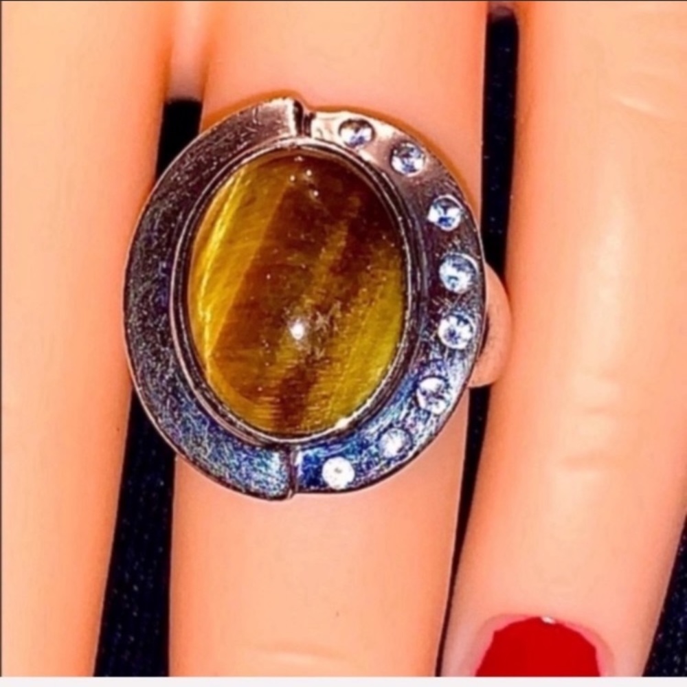 Pure Royston Green Turquoise, worn by beautiful women all over the world. - Picture 13 of 16